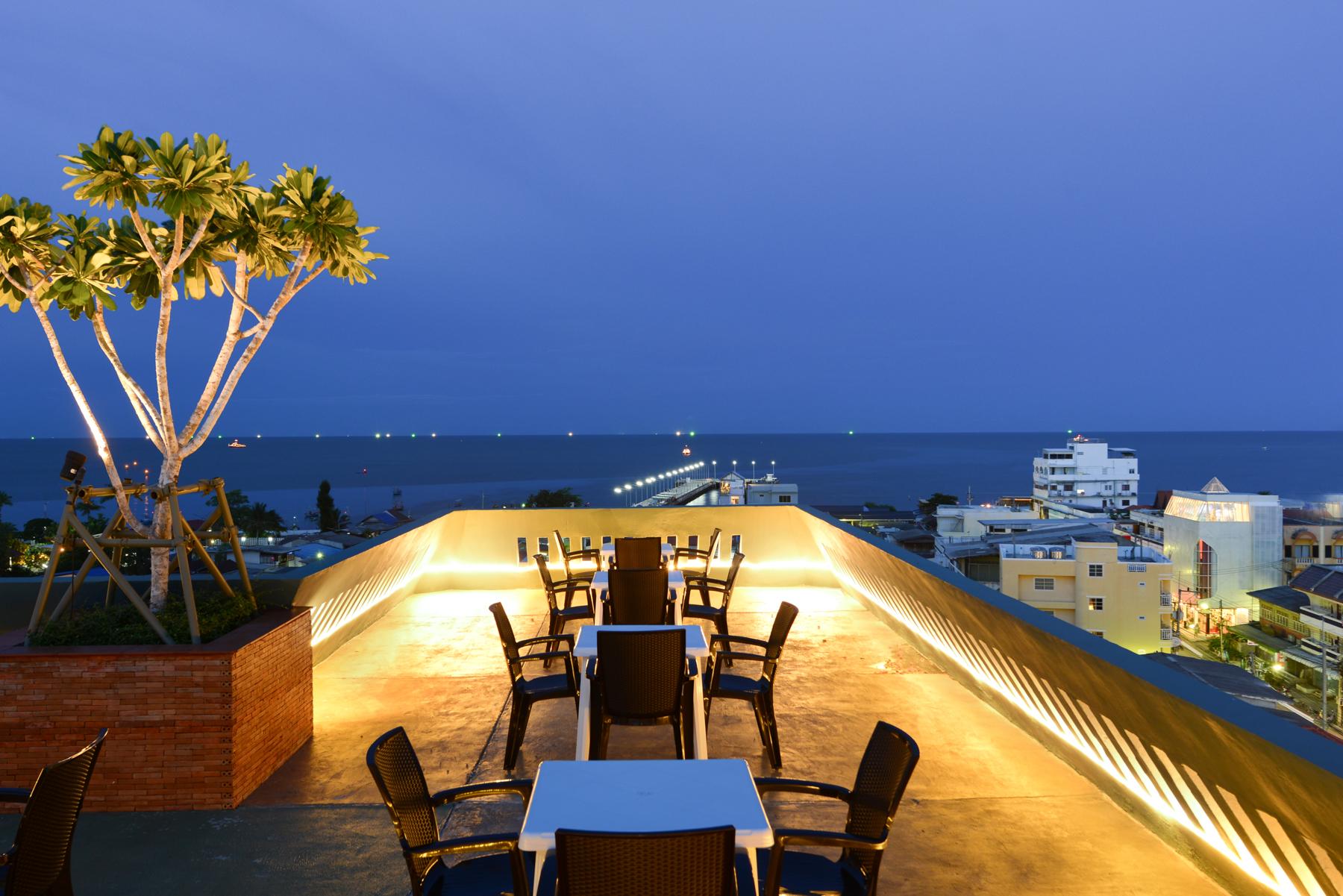 Hisea Huahin Hotel Exterior photo